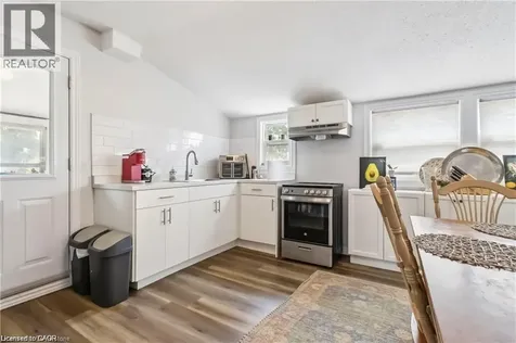 87 Talbot Street South Simcoe ON N3Y 2Z4