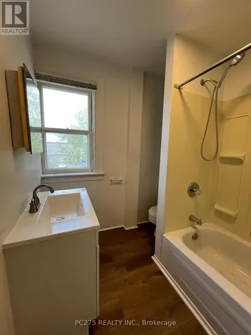 185 Brock Street North Sarnia ON N7T 5Z4