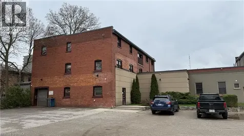 137 Nelson Street Brantford ON N3S 4B5