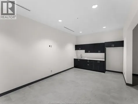 1624 Howard Avenue Windsor ON N8X 3T7