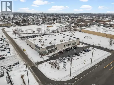 1624 Howard Avenue Windsor ON N8X 3T7