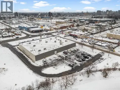 1624 Howard Avenue Windsor ON N8X 3T7
