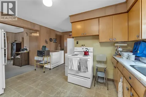 3477 North Malden Road Essex ON N8M 2X6