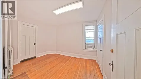 429 Queen Street South Kitchener ON N2G 1W6