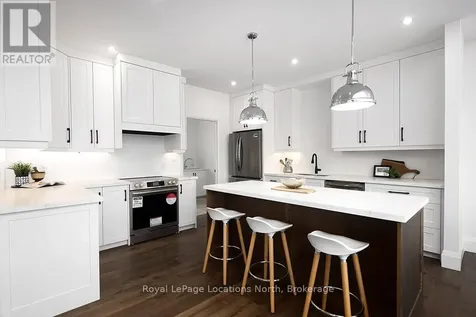 8 Hilton Lane Meaford ON N4L 1L8