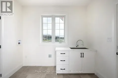 8 Hilton Lane Meaford ON N4L 1L8