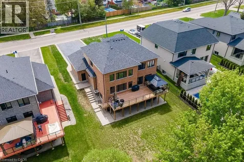 346 Lexington Road Waterloo ON N2K 1X2