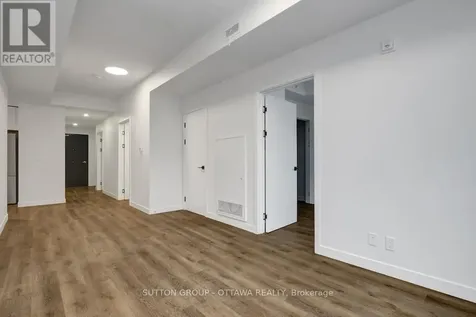 399 Winston Avenue Ottawa ON K2A 1Y8