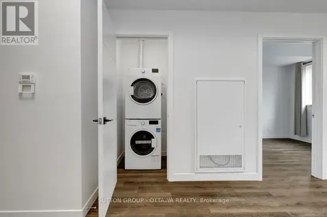 399 Winston Avenue Ottawa ON K2A 1Y8
