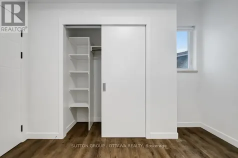 399 Winston Avenue Ottawa ON K2A 1Y8