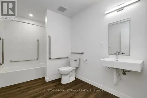 399 Winston Avenue Ottawa ON K2A 1Y8