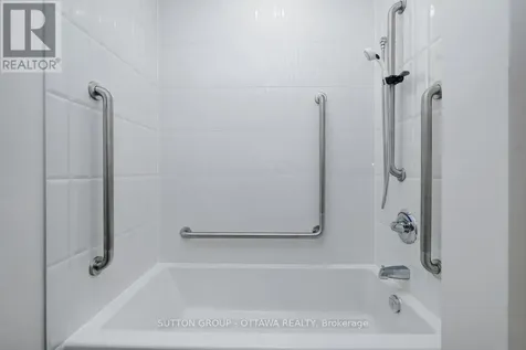 399 Winston Avenue Ottawa ON K2A 1Y8