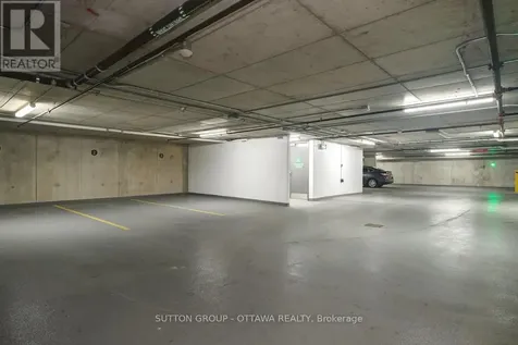 399 Winston Avenue Ottawa ON K2A 1Y8