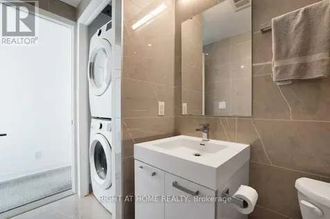 203 Catherine Street Ottawa ON K2P 1J5