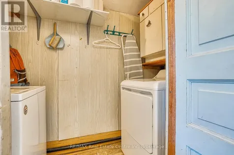 34 Wellington Street Mapleton ON N0G 1P0