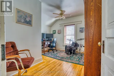 34 Wellington Street Mapleton ON N0G 1P0