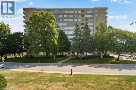 30 Harrisford Street Hamilton ON L8K 6N1