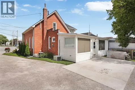 13 King Street Kingsville ON N9Y 1H9