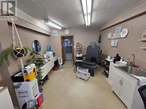1012 Victoria Ave. E. Thunder Bay ON P7C 1B6