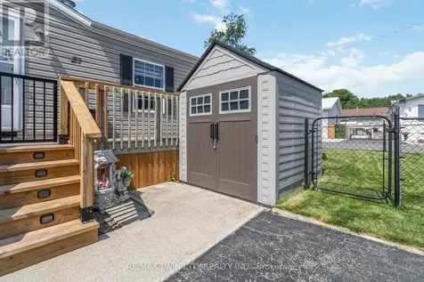 27 Elm Street Puslinch ON N1H 6H9