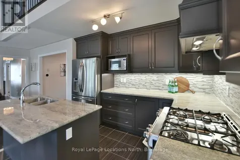 20 Leeward Circle Wasaga Beach ON L9Z 0E9
