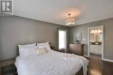 20 Leeward Circle Wasaga Beach ON L9Z 0E9