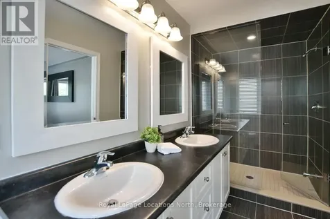 20 Leeward Circle Wasaga Beach ON L9Z 0E9