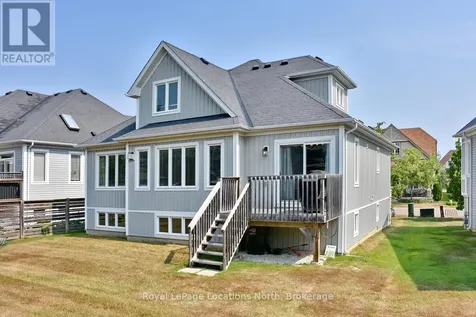 20 Leeward Circle Wasaga Beach ON L9Z 0E9