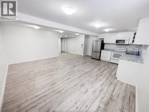 201 Hanmer Street East Barrie ON L4M 6W7