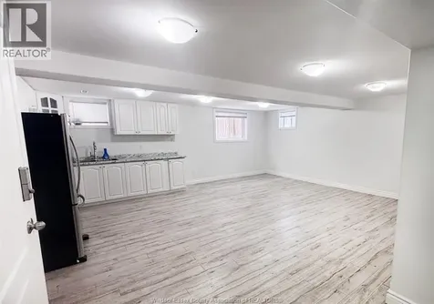 201 Hanmer Street East Barrie ON L4M 6W7