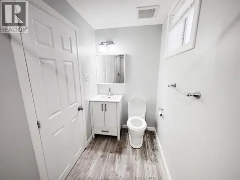 201 Hanmer Street East Barrie ON L4M 6W7