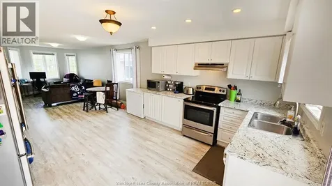 201 Hanmer Street East Barrie ON L4M 6W7