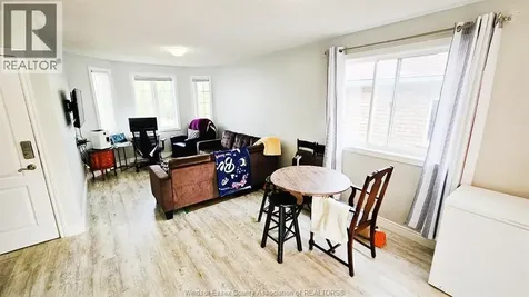 201 Hanmer Street East Barrie ON L4M 6W7