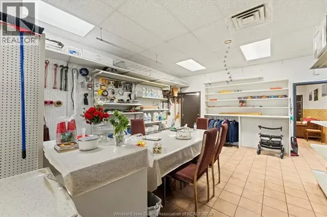 871 Erie Street East Windsor ON N9A 3Y7