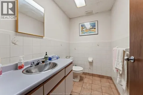 871 Erie Street East Windsor ON N9A 3Y7