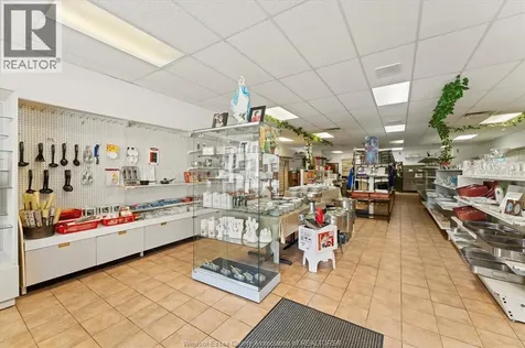 871 Erie Street East Windsor ON N9A 3Y7