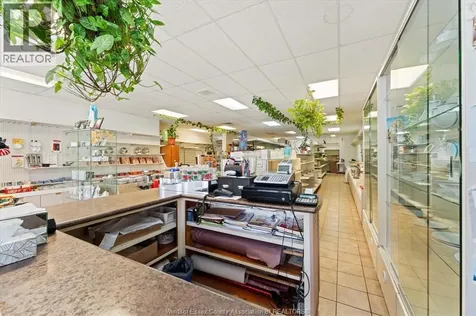 871 Erie Street East Windsor ON N9A 3Y7