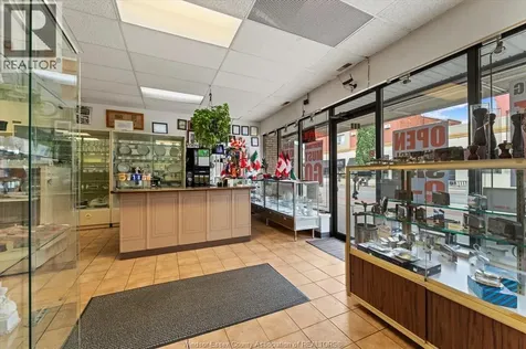 871 Erie Street East Windsor ON N9A 3Y7