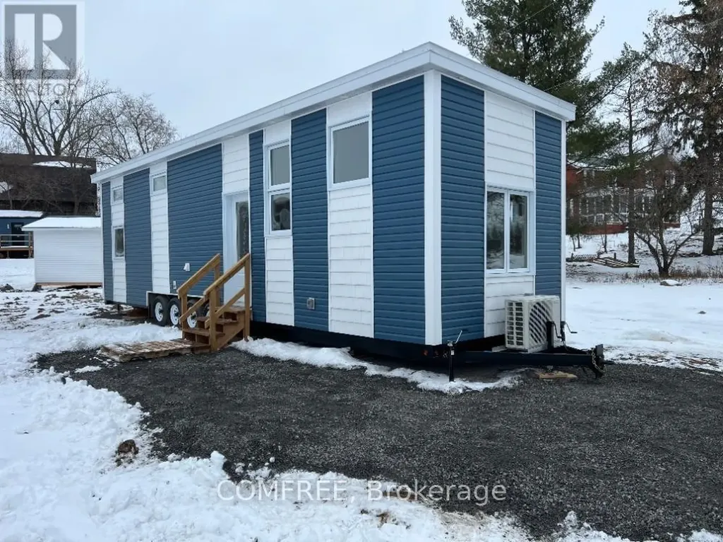 3369 York's Corner Road Ottawa ON K0A 2G0