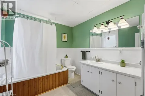 187 Sydenham Street Brantford ON N3R 3Z5