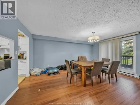 3936 Wyandotte Street East Windsor ON N8Y 4V1