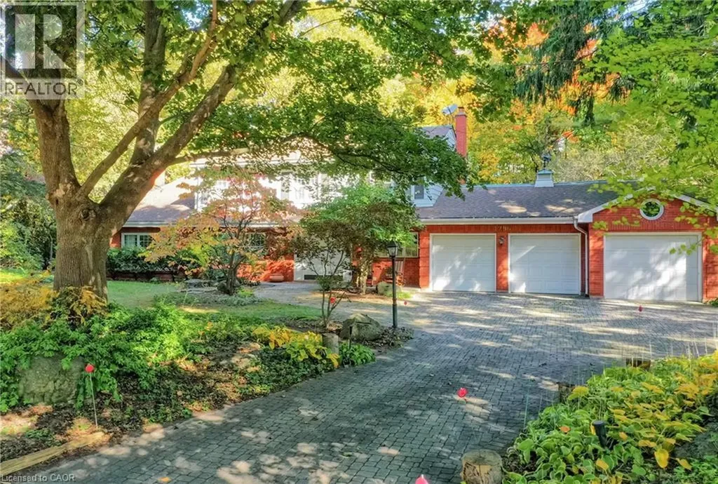 1296 Cumnock Crescent Oakville ON L6J 2N7