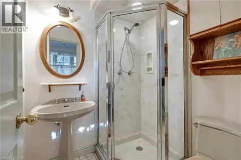 1296 Cumnock Crescent Oakville ON L6J 2N7