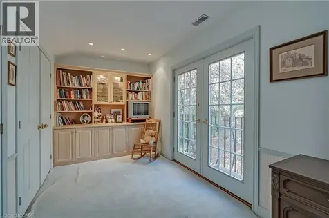 1296 Cumnock Crescent Oakville ON L6J 2N7