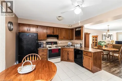 10 Wentworth Drive Grimsby ON L3M 5G3