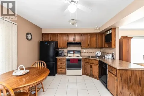 10 Wentworth Drive Grimsby ON L3M 5G3