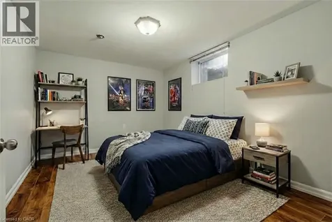 20 Shirley Street Dundas ON L9H 4S3