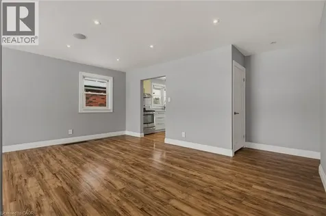 20 Shirley Street Dundas ON L9H 4S3