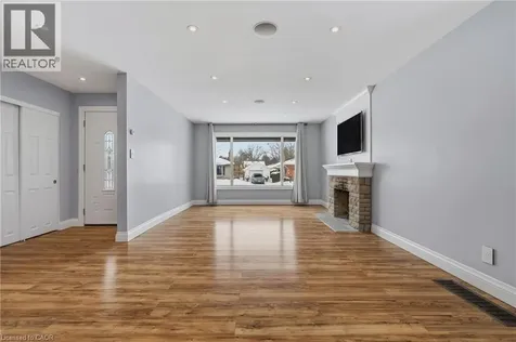 20 Shirley Street Dundas ON L9H 4S3