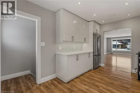 20 Shirley Street Dundas ON L9H 4S3